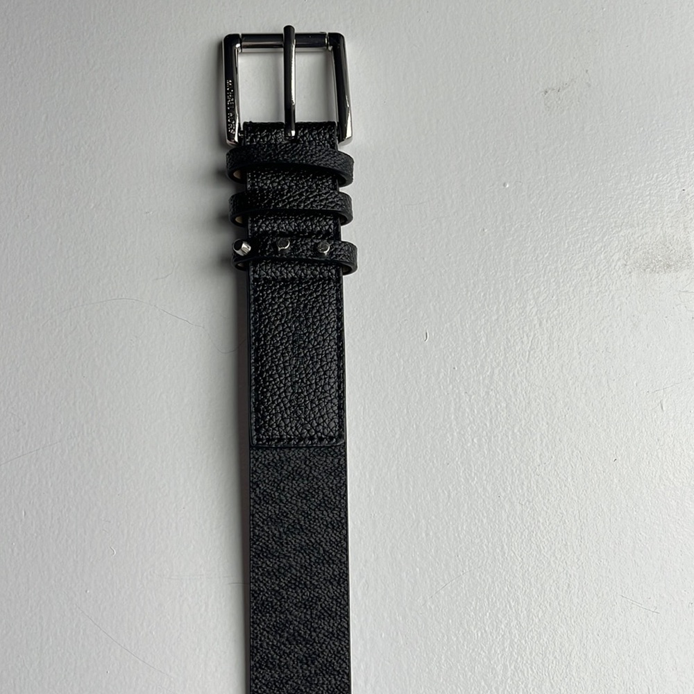 Brand new Michael Kors belt size small never worn with tags